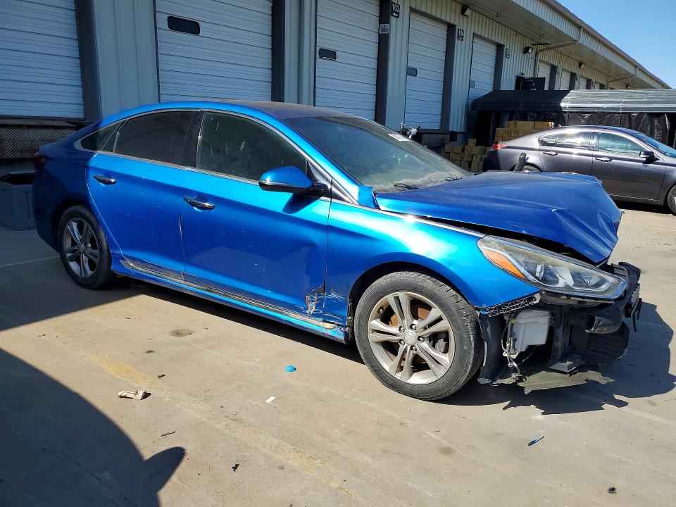 53177336 :رقم المزاد ، 5NPE34AF0JH604028 vin ، 2018 Hyundai Sonata مزاد بيع