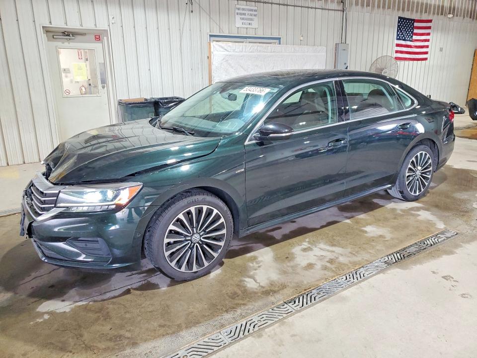 Продажа на аукционе авто 2022 Volkswagen Passat, vin: 1VWBA7A34NC003736, номер лота: 53433766