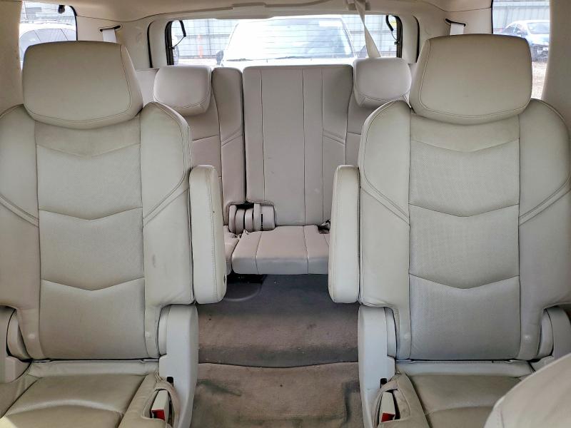 50330446 :رقم المزاد ، 1GYS4BKJ9HR215585 vin ، 2017 Cadillac Escalade مزاد بيع