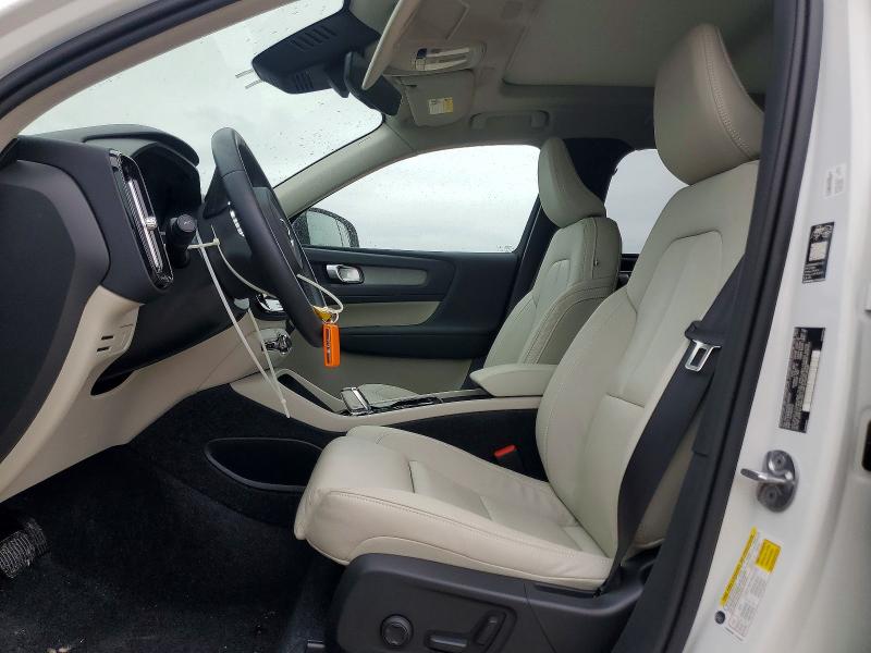 50151466 :رقم المزاد ، YV4L12UC0T2700326 vin ، 2026 Volvo Xc40 مزاد بيع