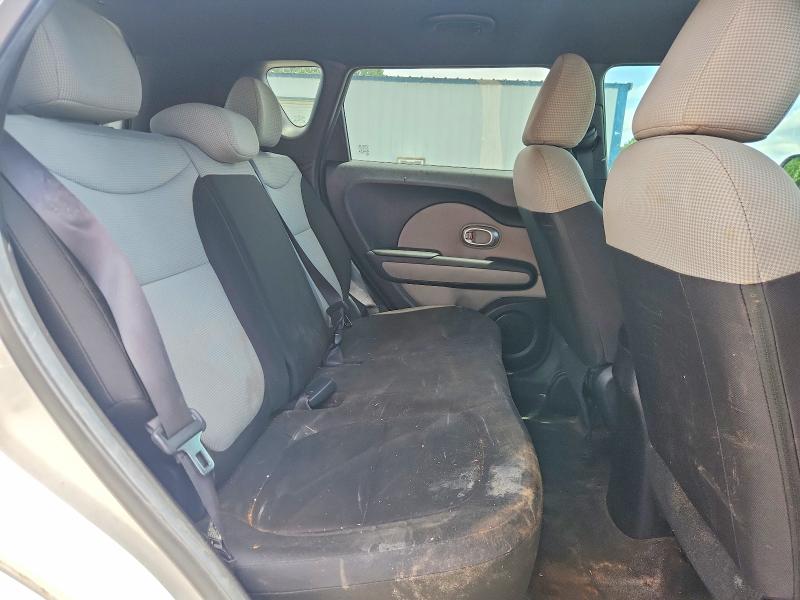 55142426 :رقم المزاد ، KNDJN2A23F7176087 vin ، 2015 Kia Soul مزاد بيع