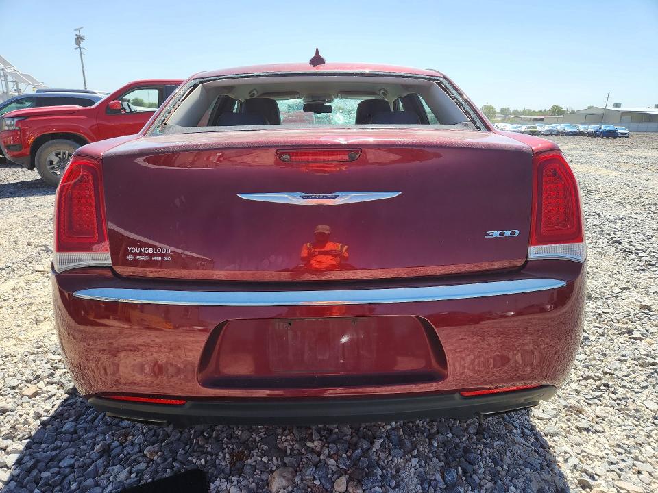 2015 Chrysler 300 მანქანა იყიდება აუქციონზე, vin: 2C3CCAAG8FH829302, აუქციონის ნომერი: 52820706