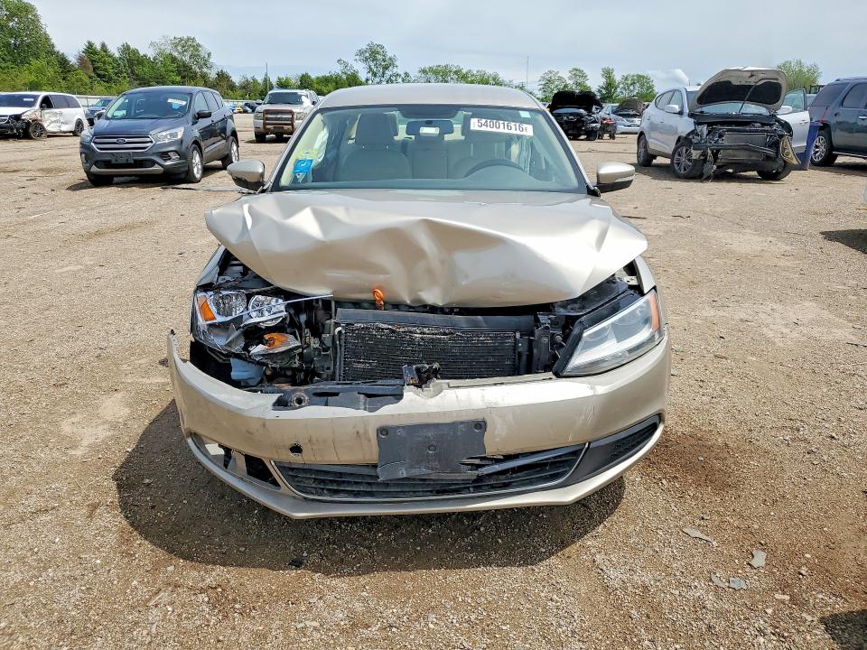 54001616 :رقم المزاد ، 3VWDX7AJ4DM282138 vin ، 2013 Volkswagen Jetta مزاد بيع