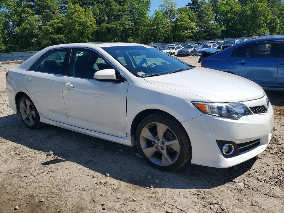 54139366 :رقم المزاد ، 4T1BF1FK1EU425485 vin ، 2014 Toyota Camry مزاد بيع