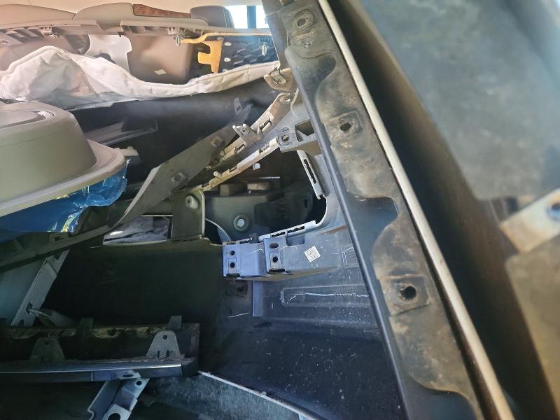51320756 :رقم المزاد ، 1GNSCJKC0GR169672 vin ، 2016 Chevrolet Suburban مزاد بيع
