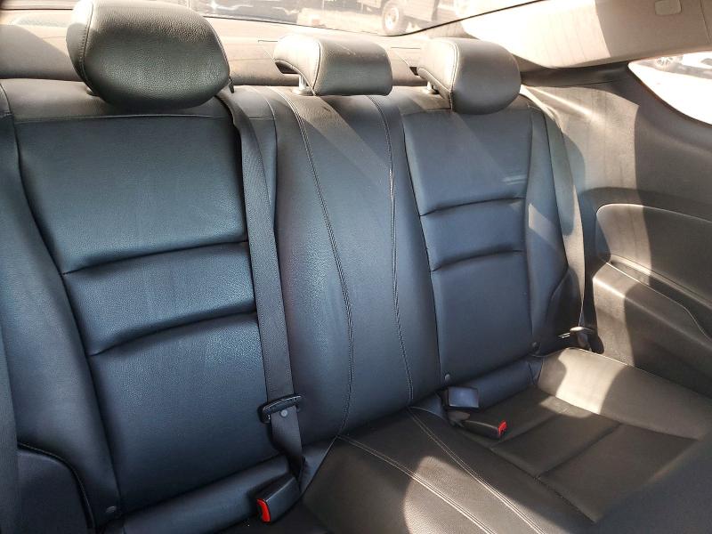 54240946 :رقم المزاد ، 1HGCT2B88FA002540 vin ، 2015 Honda Accord مزاد بيع