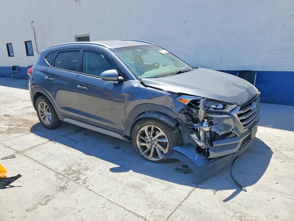 2018 Hyundai Tucson მანქანა იყიდება აუქციონზე, vin: KM8J3CA47JU747535, აუქციონის ნომერი: 53940346