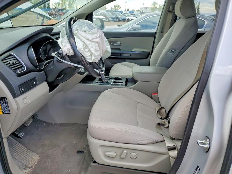 54015366 :رقم المزاد ، KNDMB5C14L6644292 vin ، 2020 Kia Sedona مزاد بيع