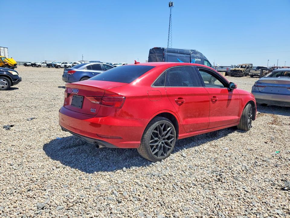 Продаж на аукціоні авто 2018 Audi A3, vin: WAUB8GFF2J1041731, номер лоту: 52360356