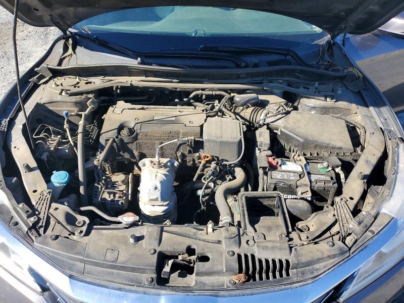 Продажа на аукционе авто 2017 Honda Accord, vin: 1HGCR2F88HA067643, номер лота: 52659706