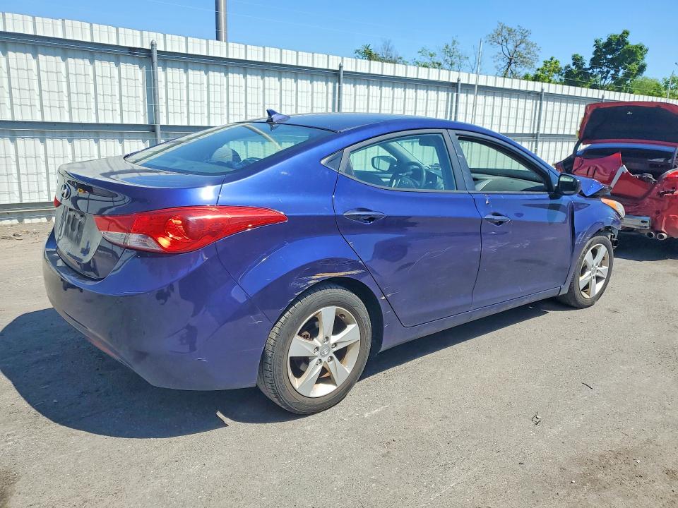 2013 Hyundai Elantra მანქანა იყიდება აუქციონზე, vin: 5NPDH4AE3DH301530, აუქციონის ნომერი: 53348526