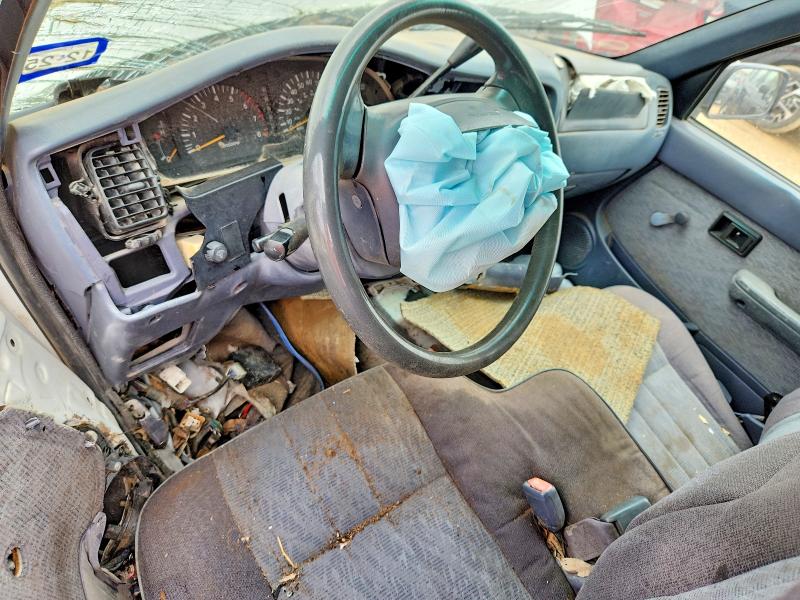 1999 Toyota Tacoma მანქანა იყიდება აუქციონზე, vin: 4TAVL52N6XZ400861, აუქციონის ნომერი: 48078326