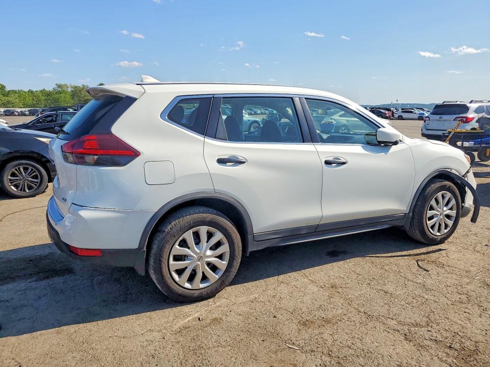 55111326 :رقم المزاد ، KNMAT2MV1JP571115 vin ، 2018 Nissan Rogue مزاد بيع