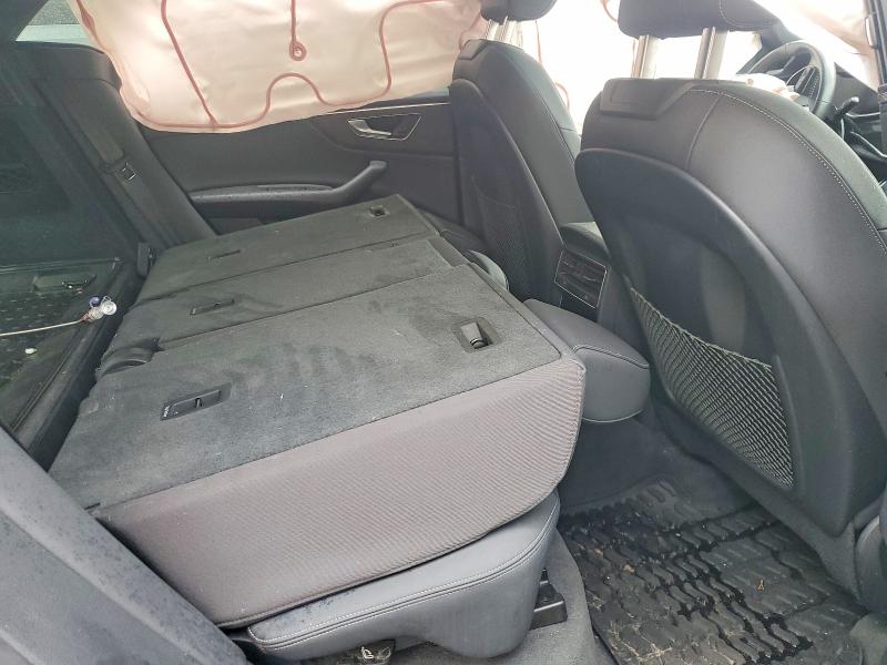53018826 :رقم المزاد ، WA1EVAF14LD025620 vin ، 2020 Audi Q8 مزاد بيع