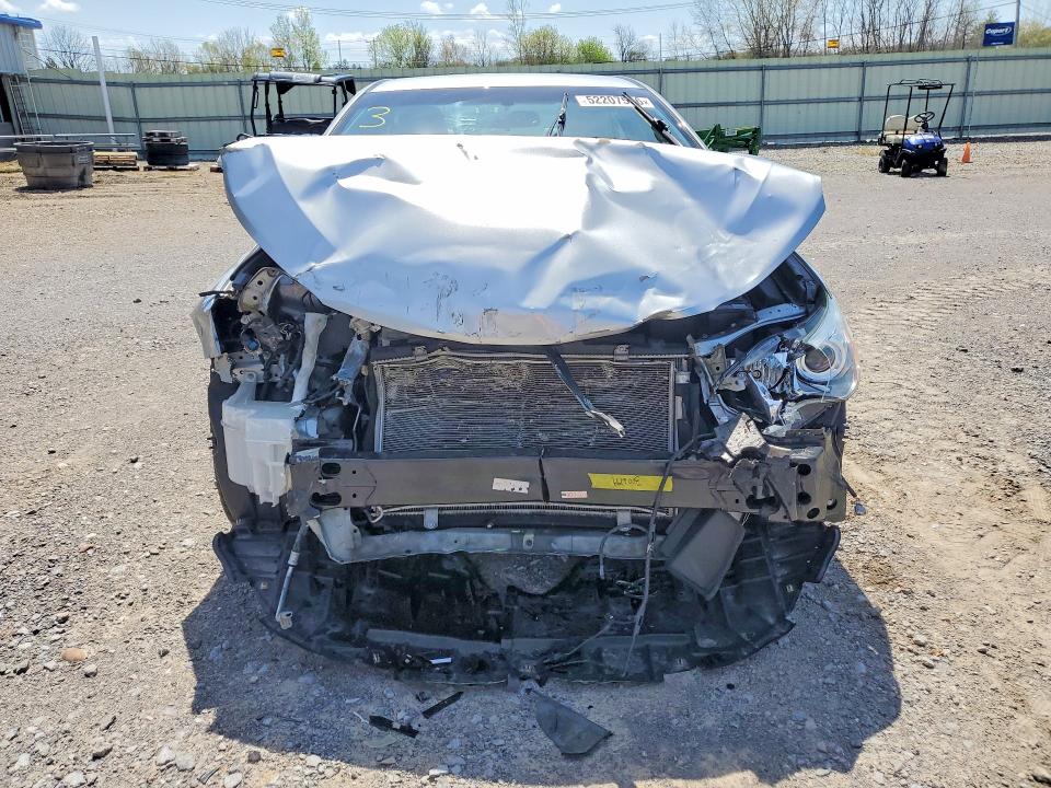 52207556 :رقم المزاد ، 4T4BF1FK3FR493519 vin ، 2015 Toyota Camry مزاد بيع
