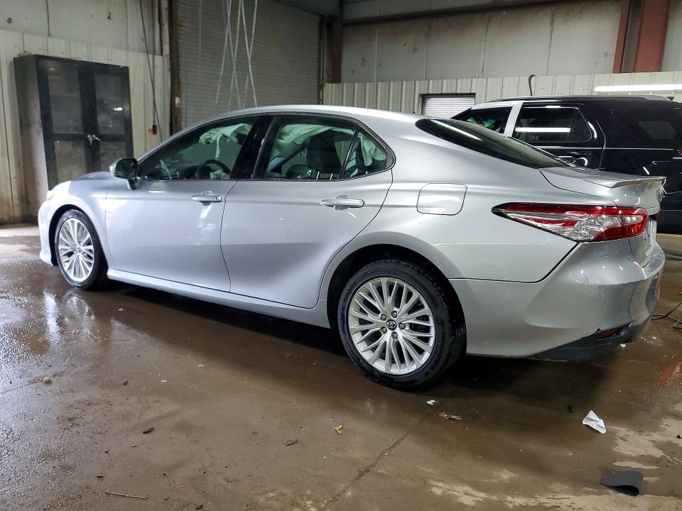 Продажа на аукционе авто 2018 Toyota Camry, vin: 4T1B11HKXJU080673, номер лота: 51859306