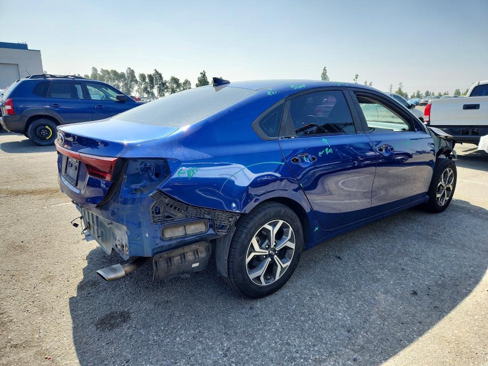 Продажа на аукционе авто 2021 Kia Forte, vin: 3KPF24AD5ME325561, номер лота: 54649026