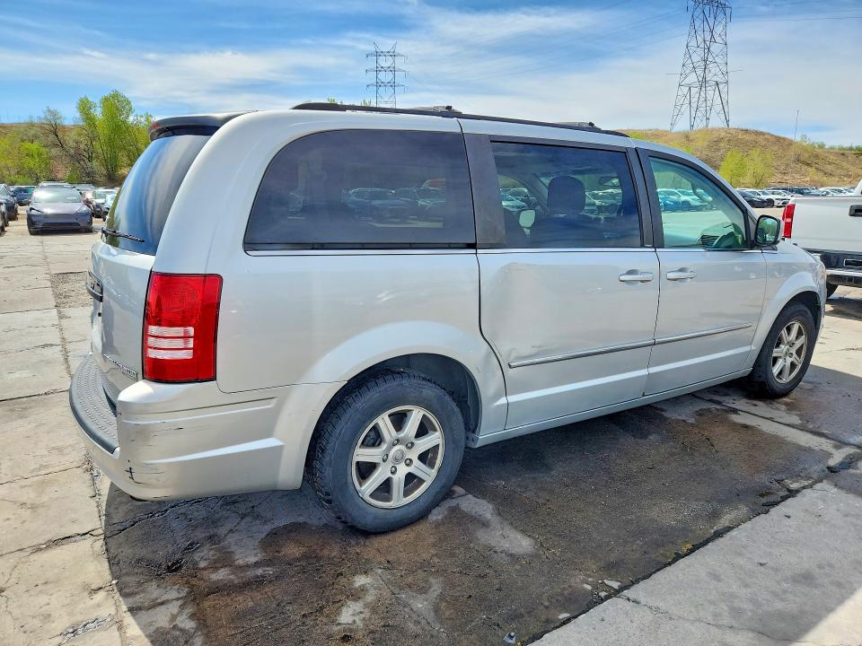 52088116 :رقم المزاد ، 2A4RR5D1XAR271453 vin ، 2010 Chrysler Town & Country مزاد بيع