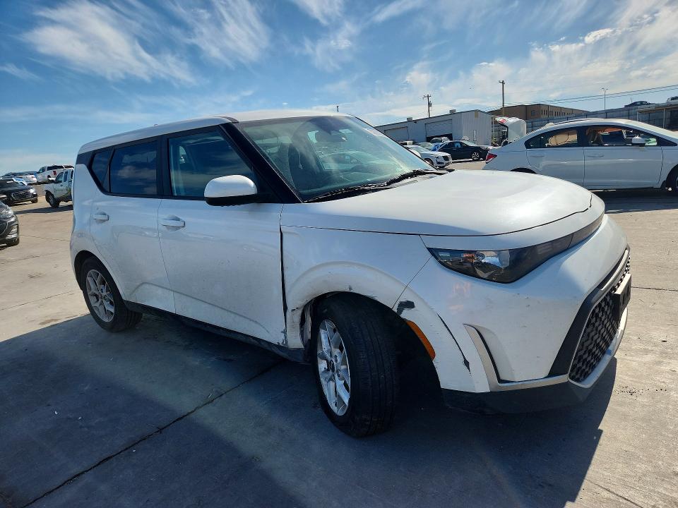 2023 Kia Soul მანქანა იყიდება აუქციონზე, vin: KNDJ23AUXP7888873, აუქციონის ნომერი: 52891686
