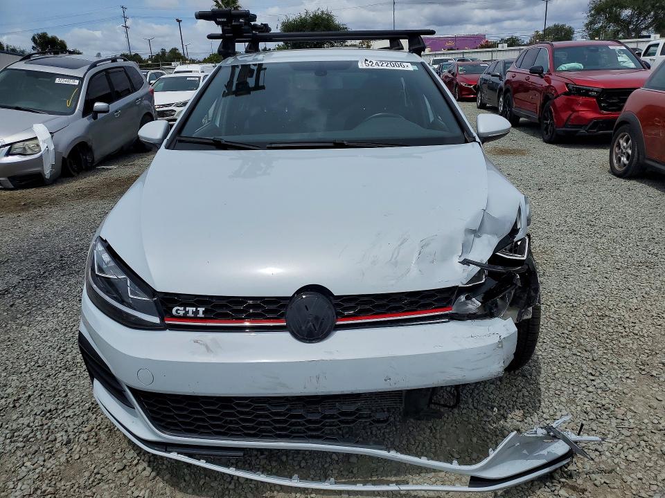52422006 :رقم المزاد ، 3VW447AU0JM296231 vin ، 2018 Volkswagen Gti مزاد بيع