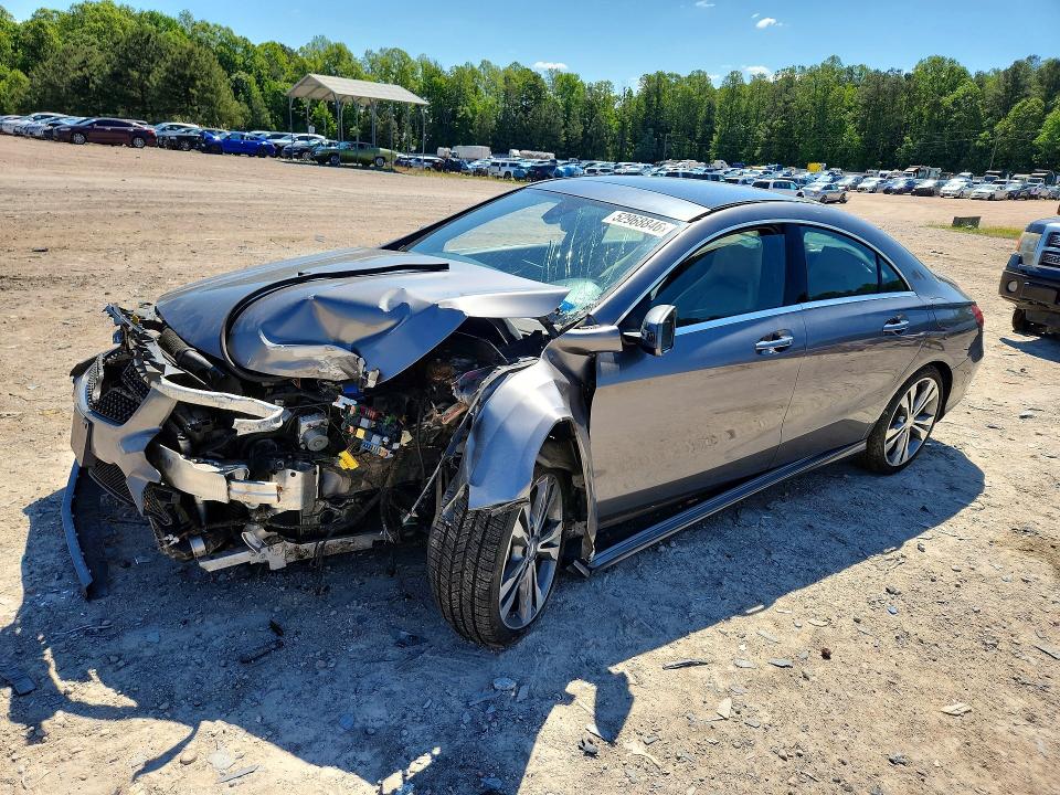 52968846 :رقم المزاد ، WDDSJ4EB5FN181038 vin ، 2015 Mercedes-benz Cla مزاد بيع