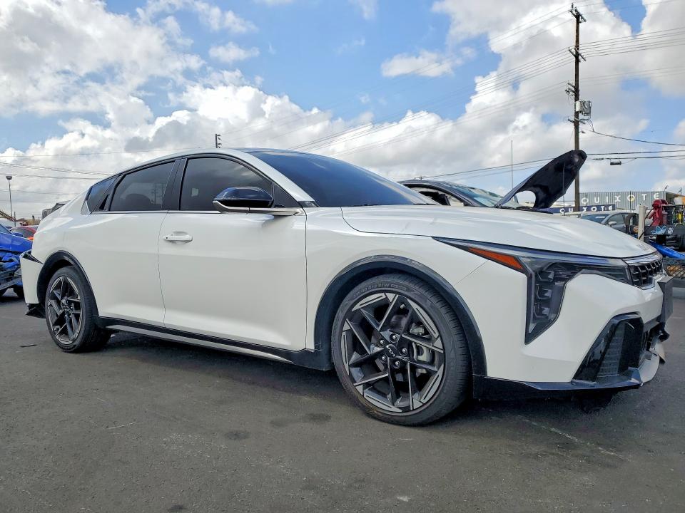 2025 Kia K4 მანქანა იყიდება აუქციონზე, vin: 3KPFW4DE4SE085098, აუქციონის ნომერი: 54926576