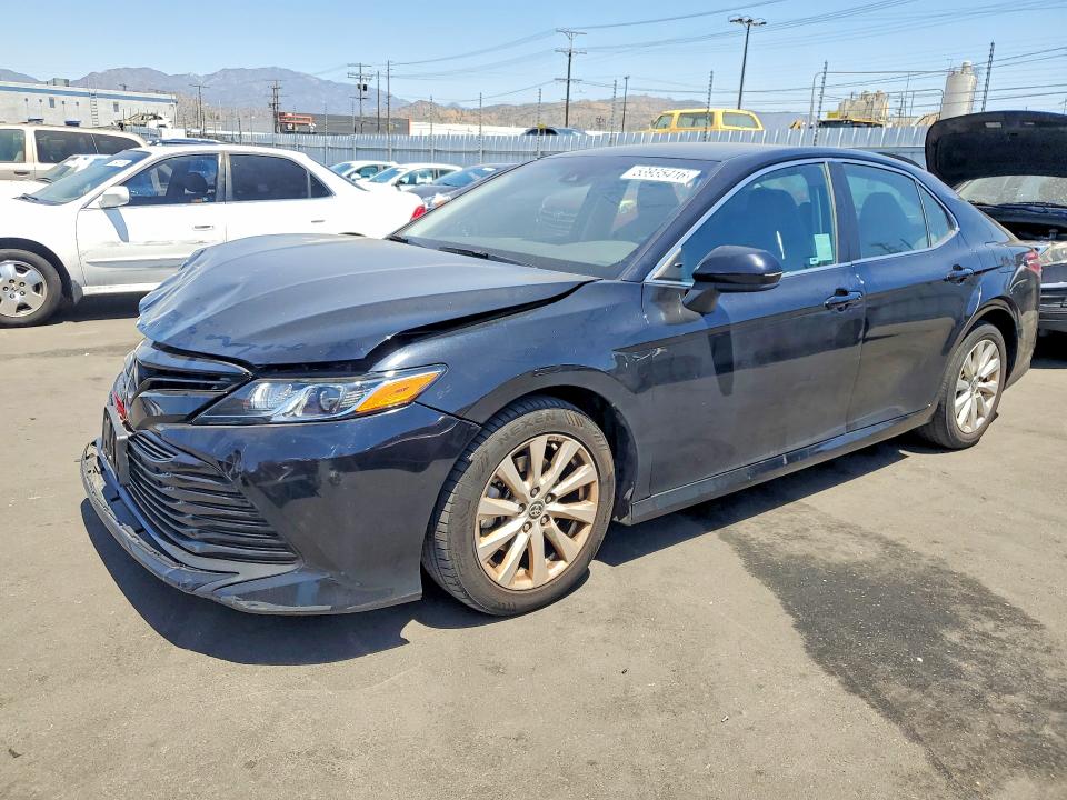 53935416 :رقم المزاد ، 4T1C11AK8LU363297 vin ، 2020 Toyota Camry مزاد بيع