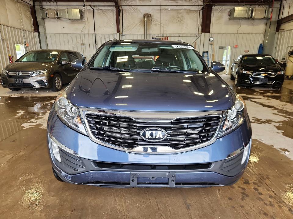 2013 Kia Sportage მანქანა იყიდება აუქციონზე, vin: KNDPCCA25D7370879, აუქციონის ნომერი: 52323636