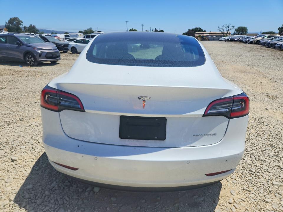 52858576 :رقم المزاد ، 5YJ3E1EB7NF197899 vin ، 2022 Tesla Model 3 مزاد بيع