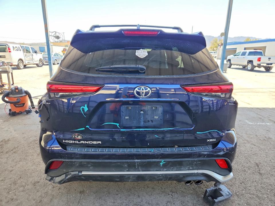 52330656 :رقم المزاد ، 5TDLZRAH9NS095092 vin ، 2022 Toyota Highlander مزاد بيع