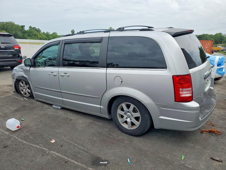 2010 Chrysler Town & Country მანქანა იყიდება აუქციონზე, vin: 2A4RR5D17AR104483, აუქციონის ნომერი: 53225206
