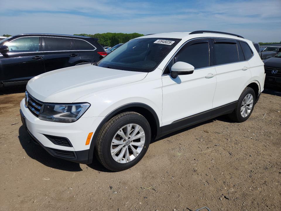 Продажа на аукционе авто 2018 Volkswagen Tiguan, vin: 3VV2B7AX8JM042259, номер лота: 53948026
