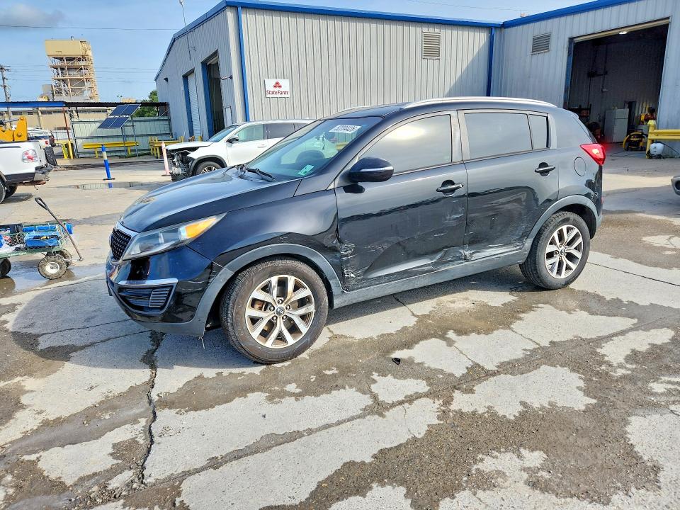 52204426 :رقم المزاد ، KNDPB3AC9F7697106 vin ، 2015 Kia Sportage مزاد بيع