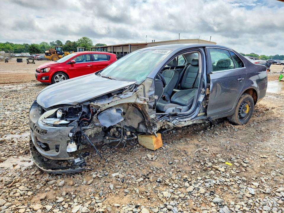 52493836 :رقم المزاد ، 3VWEF71K67M170400 vin ، 2007 Volkswagen Jetta مزاد بيع