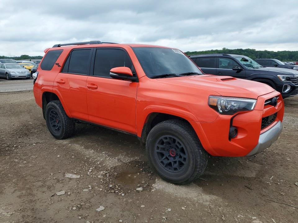 54629556 :رقم المزاد ، JTERU5JR4R6271431 vin ، 2024 Toyota 4runner مزاد بيع