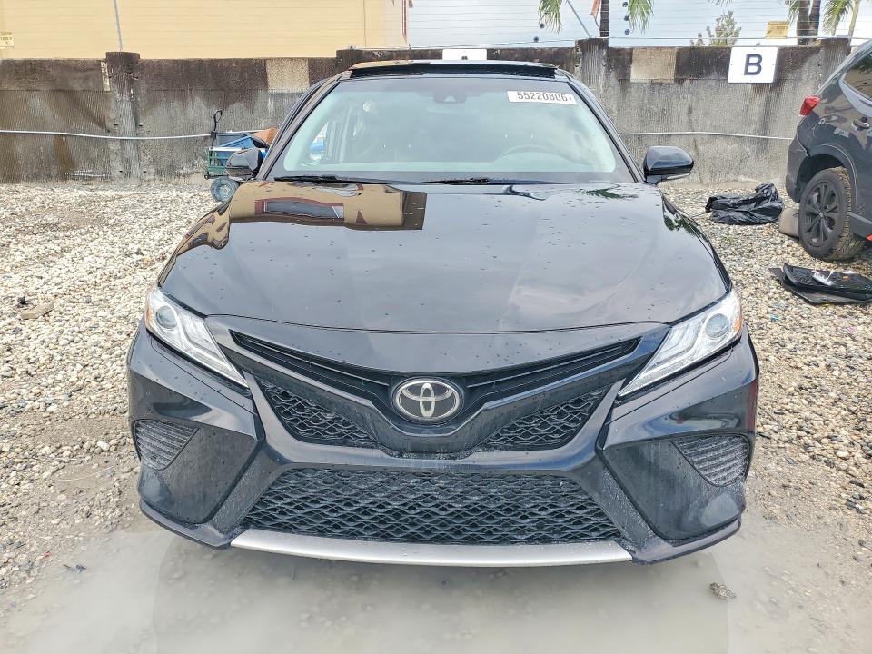 55220806 :رقم المزاد ، 4T1K61AK1LU952494 vin ، 2020 Toyota Camry مزاد بيع