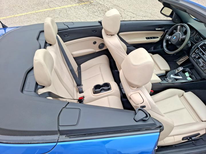 55233256 :رقم المزاد ، WBA1K7C50FV235358 vin ، 2015 Bmw 228 مزاد بيع