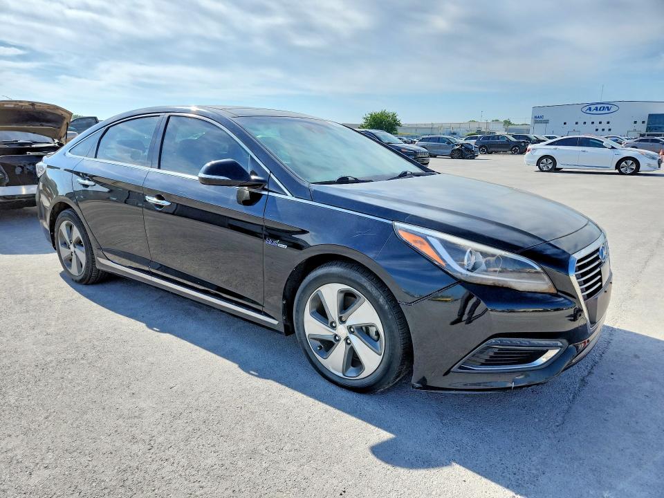 Продажа на аукционе авто 2016 Hyundai Sonata Hybrid, vin: KMHE34L19GA008932, номер лота: 52165096