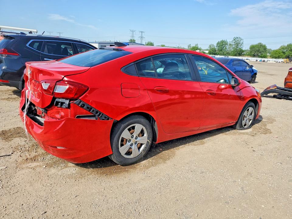 54631576 :رقم المزاد ، 1G1BC5SM0J7238378 vin ، 2018 Chevrolet Cruze مزاد بيع
