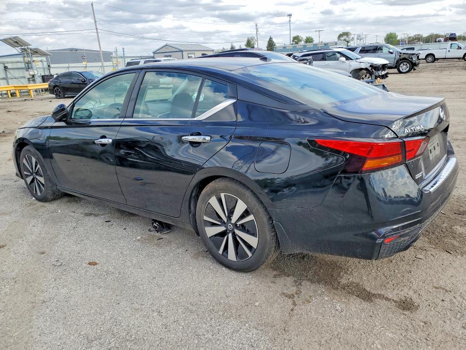 Продажа на аукционе авто 2022 Nissan Altima, vin: 1N4BL4DV3NN355323, номер лота: 52370636
