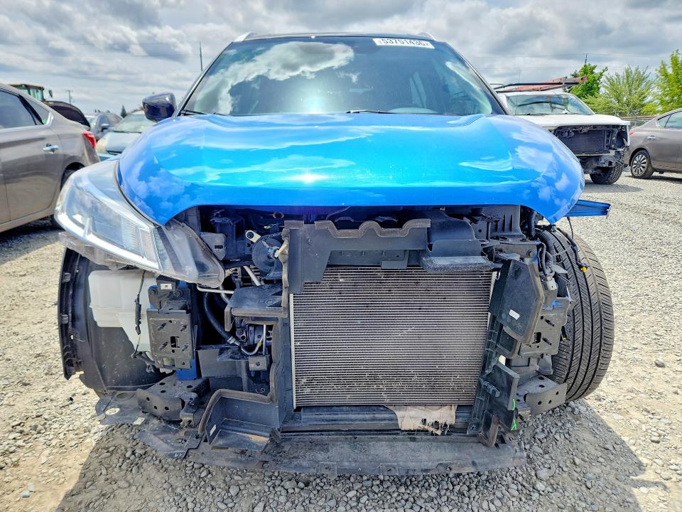 53751436 :رقم المزاد ، 3N1CP5CV1ML531474 vin ، 2021 Nissan Kicks مزاد بيع
