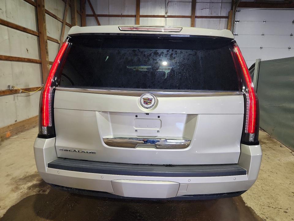 52431356 :رقم المزاد ، 1GYS4CKJXFR205201 vin ، 2015 Cadillac Escalade مزاد بيع