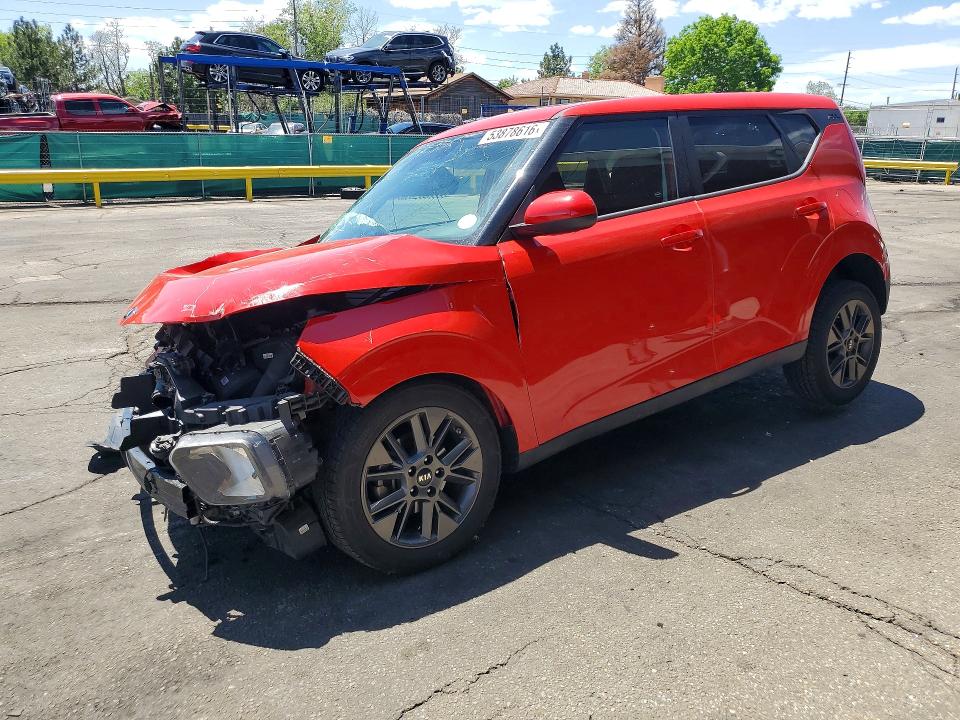 2021 Kia Soul მანქანა იყიდება აუქციონზე, vin: KNDJ33AU2M7133385, აუქციონის ნომერი: 53878616
