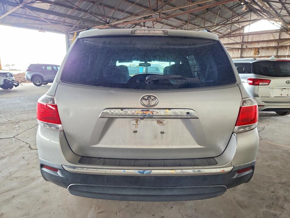 52697706 :رقم المزاد ، 5TDZK3EH0DS121759 vin ، 2013 Toyota Highlander مزاد بيع