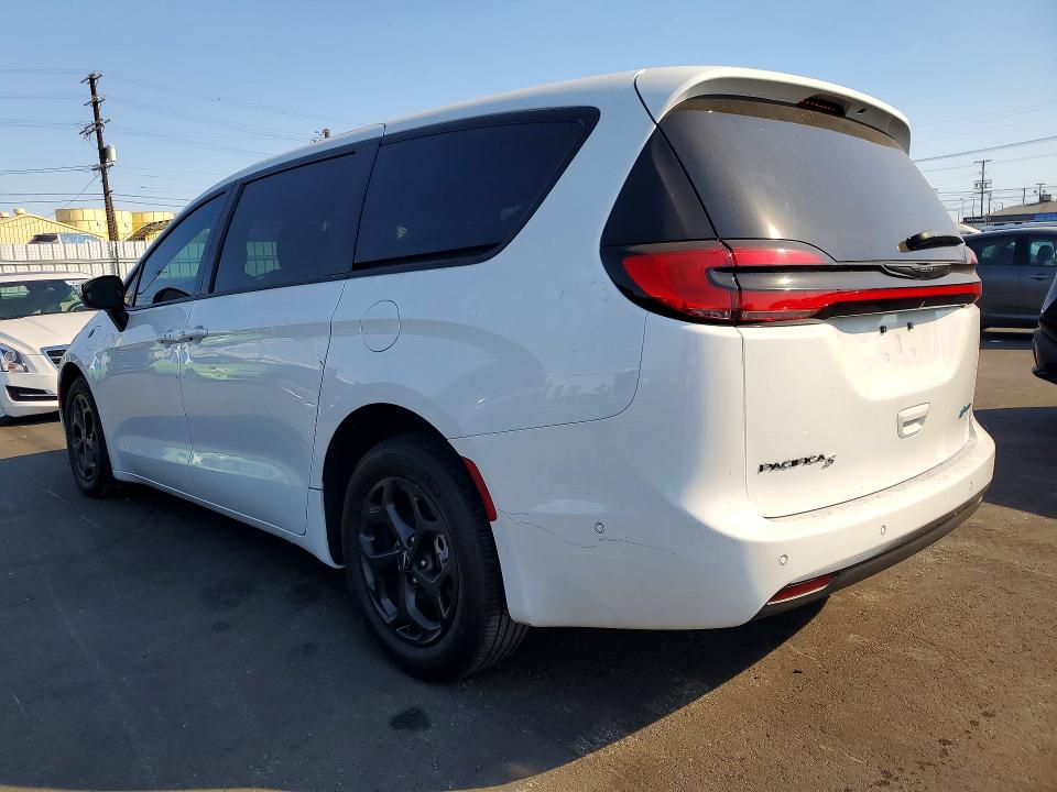 53665096 :رقم المزاد ، 2C4RC1L70PR618688 vin ، 2023 Chrysler Pacifica مزاد بيع