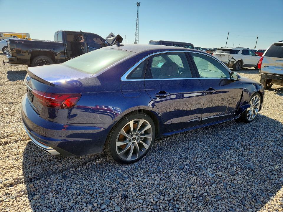 53491276 :رقم المزاد ، WAUEAAF43MA036443 vin ، 2021 Audi A4 مزاد بيع