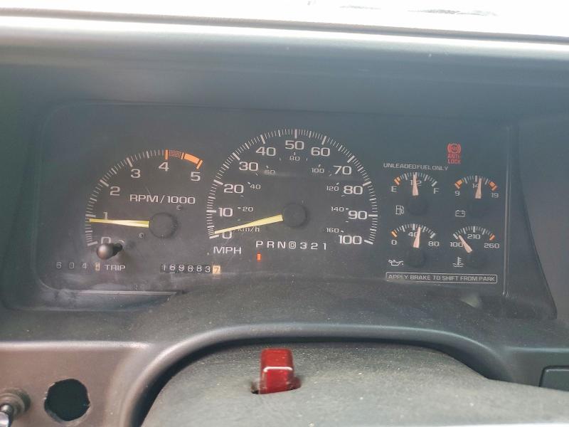 54387466 :رقم المزاد ، 3GNEK18K5SG101231 vin ، 1995 Chevrolet Tahoe مزاد بيع