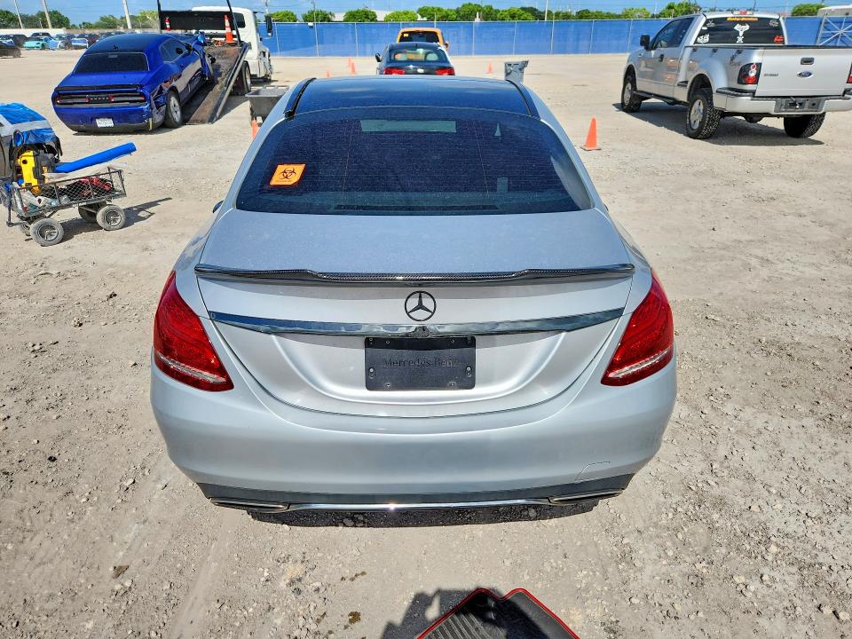 2018 Mercedes-benz C მანქანა იყიდება აუქციონზე, vin: 55SWF4KB3JU247982, აუქციონის ნომერი: 54843966