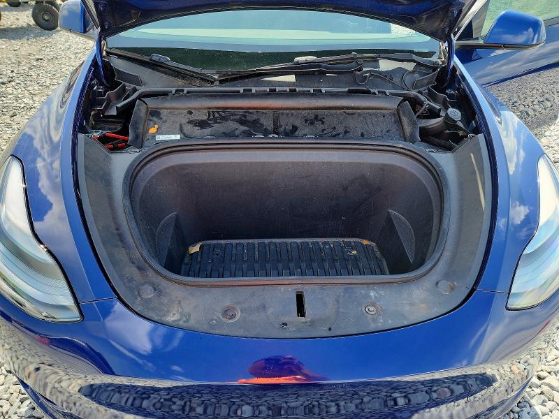 2022 Tesla Model Y მანქანა იყიდება აუქციონზე, vin: 7SAYGDEF3NF372818, აუქციონის ნომერი: 55675066