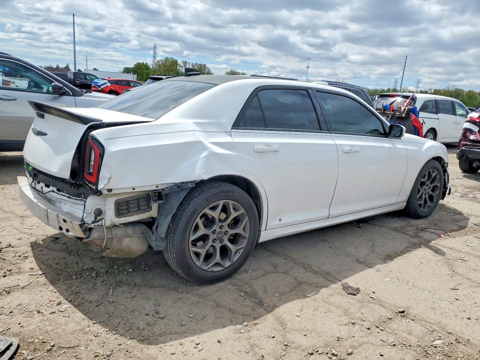 53640016 :رقم المزاد ، 2C3CCAGG0HH599801 vin ، 2017 Chrysler 300 مزاد بيع
